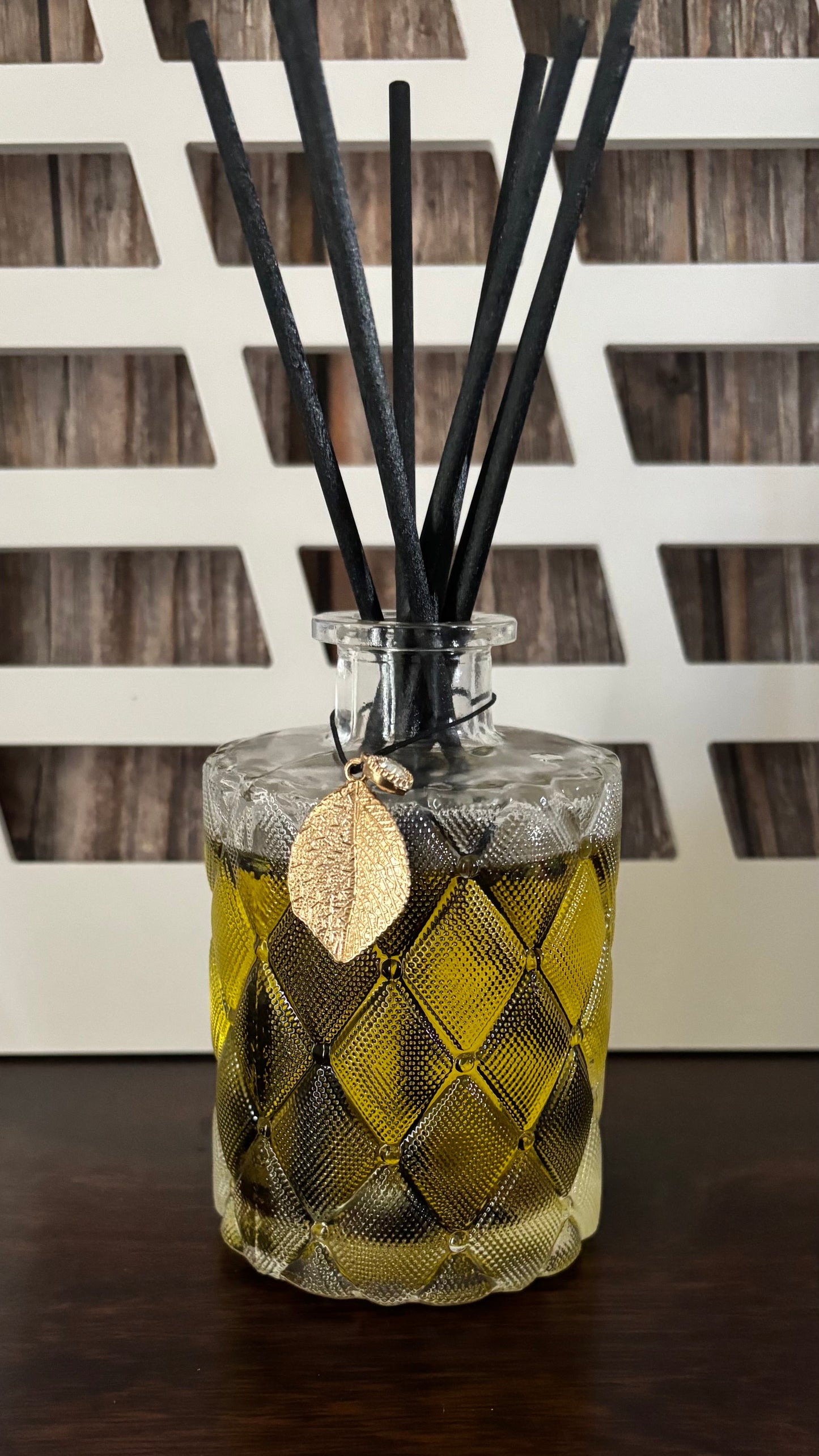 Reed Diffuser 0% Alcohol-Amazing Scents ( Vetivert or Citrus)